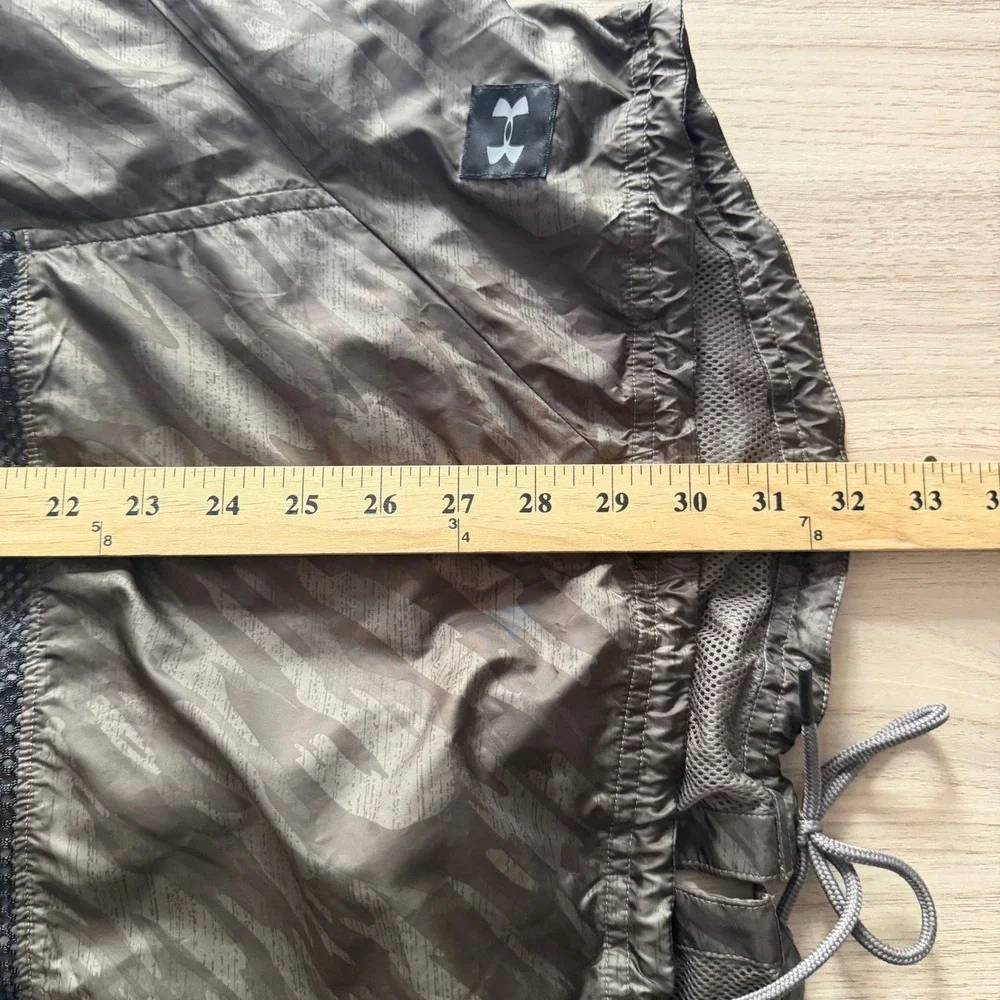 Under Armour Anorak Camo Mesh Pocket Windbreaker Brown Grey XL